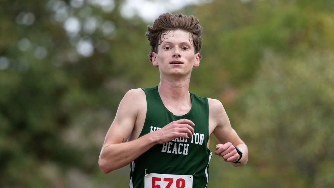 Westhampton's Haynia wins grueling Suffolk cross country title - Newsday