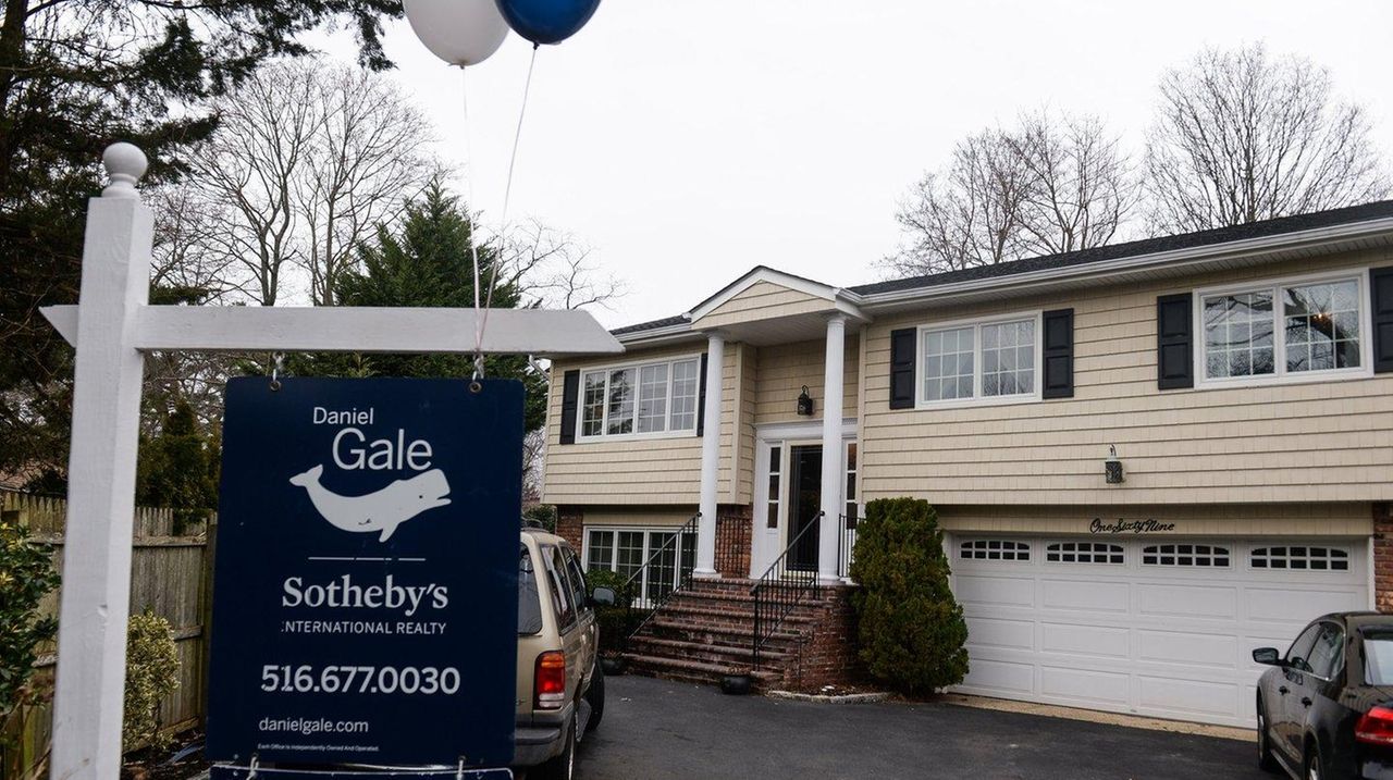 Long Island home prices rise by 7 percent as supply drops Newsday