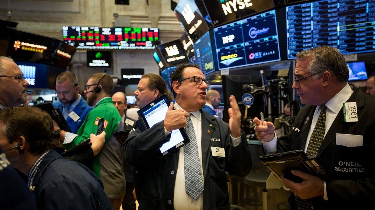 Stocks drop, sending Dow down more than 650 points Newsday