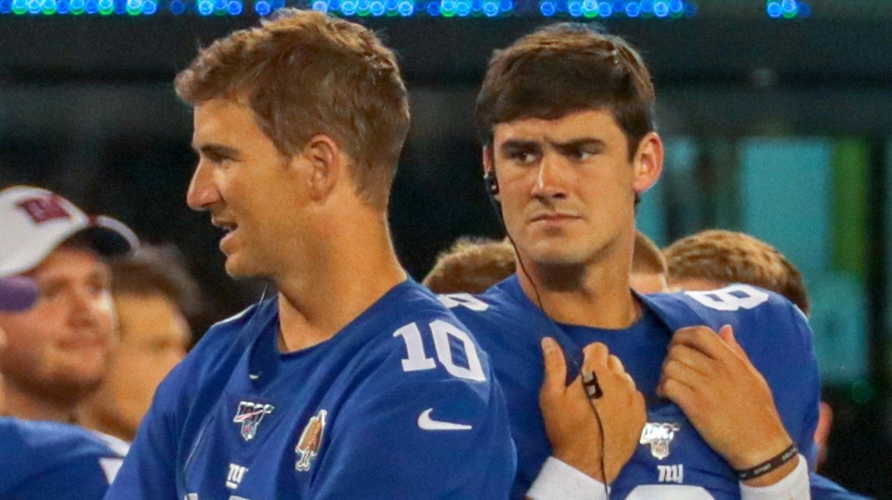 Eli Manning doesn't consider Daniel Jones as competition for