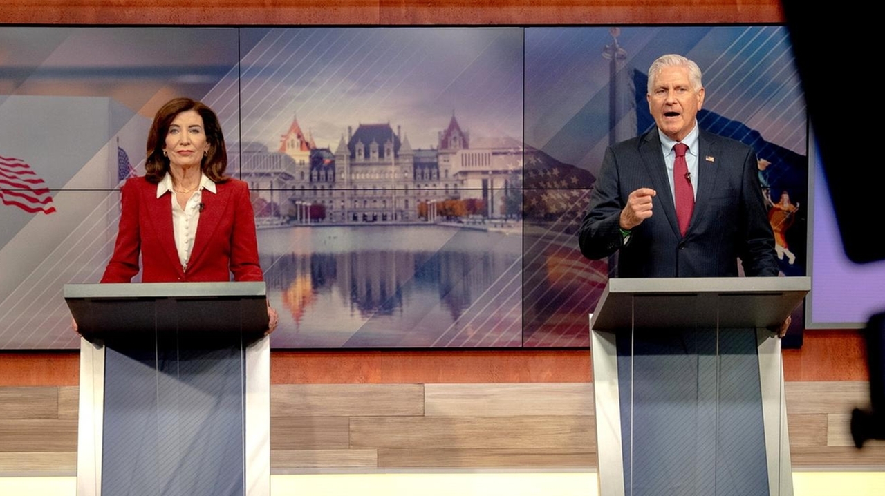 Bruce Blakeman, Kathy Hochul debate ends after sparring over immigration ...