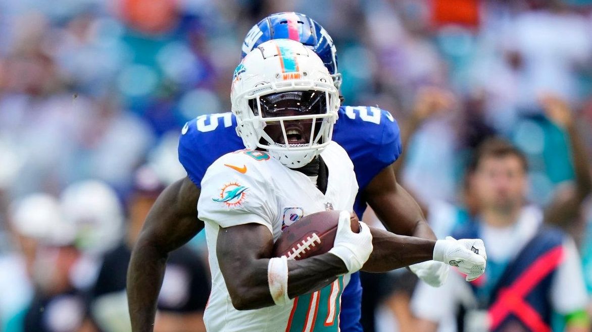 Dolphins: Raheem Mostert calls out Tyreek Hill for fastest Dolphin