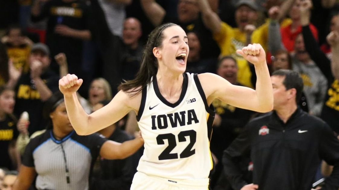 Iowa's Caitlin Clark shoots past Pistol Pete as all-time NCAA scorer ...