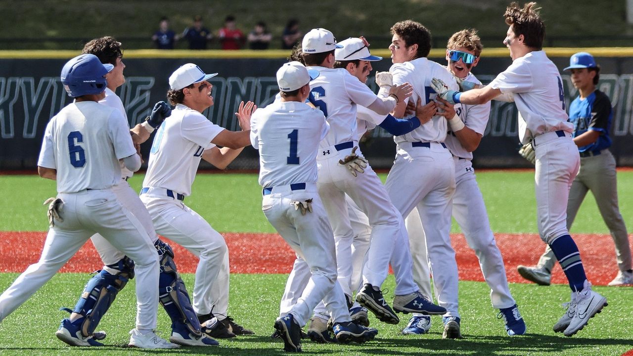 Bolton's walkoff hit lifts Division in Game 1 of Nassau 'A' finals