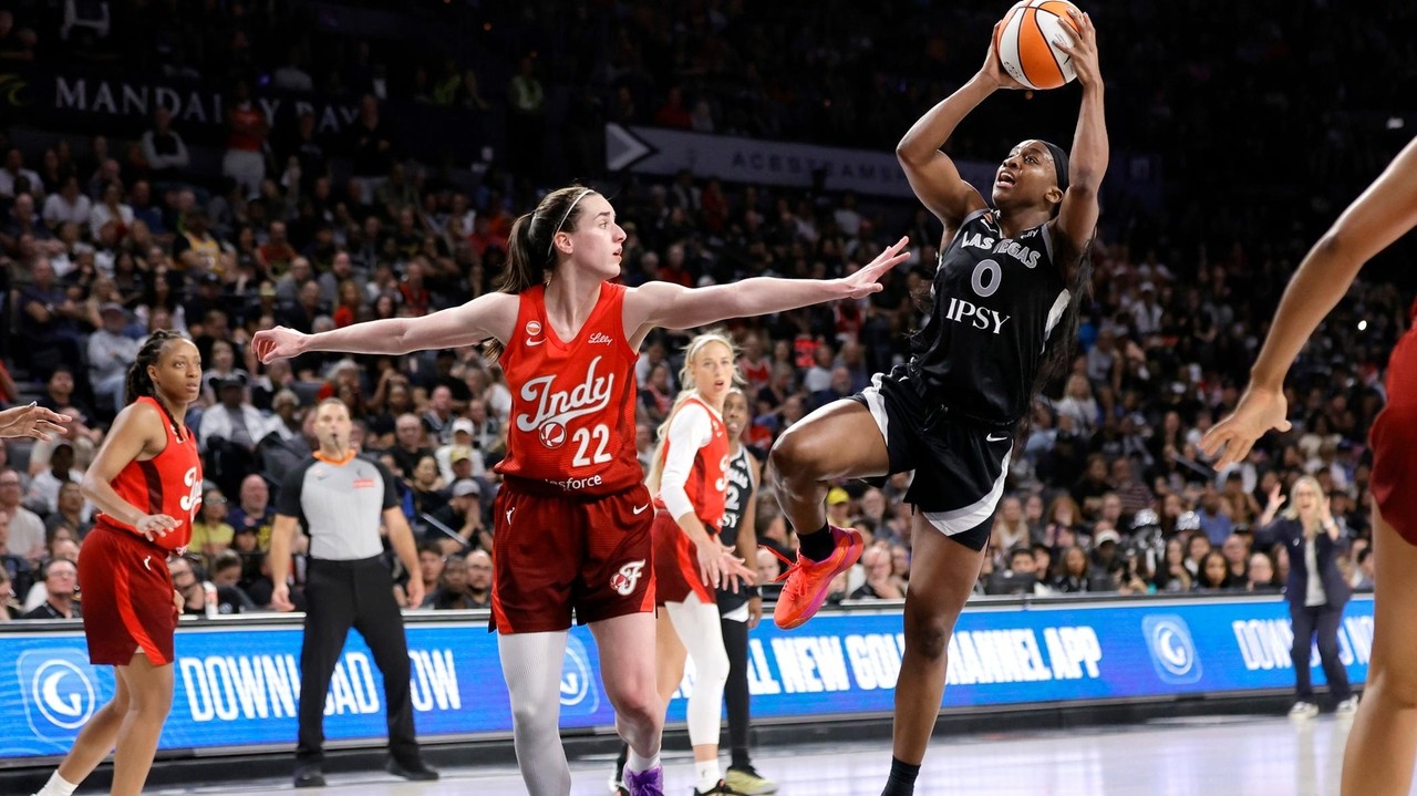 Caitlin Clark denounces the hateful messages Fever teammate Kelsey ...