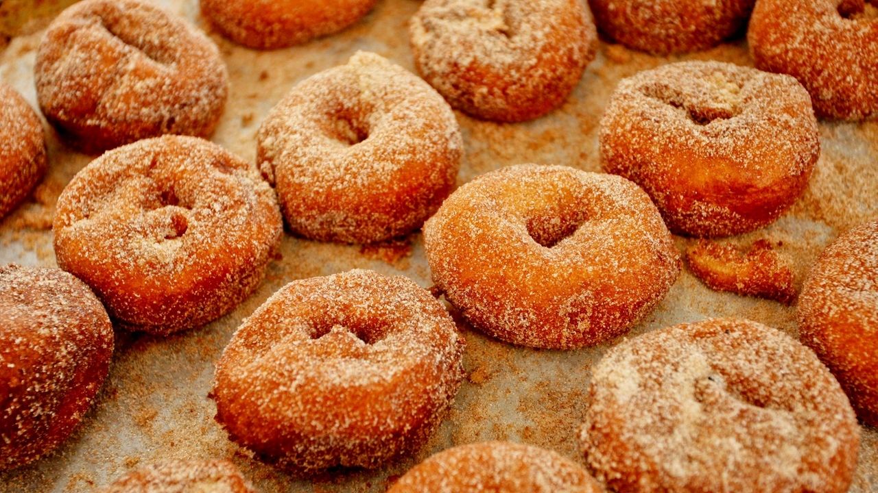 Where to find cider doughnuts on Long Island Newsday