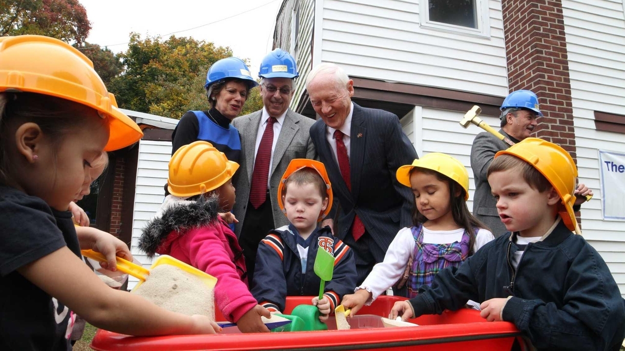 New school breaks ground in Bay Shore - Newsday