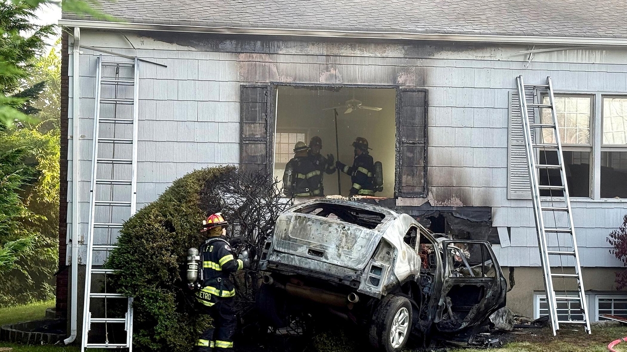 Driver killed in crash into historic Long Island building - Newsday