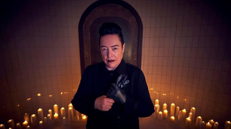 Kathy Bates is back for more chills on "American Horror...