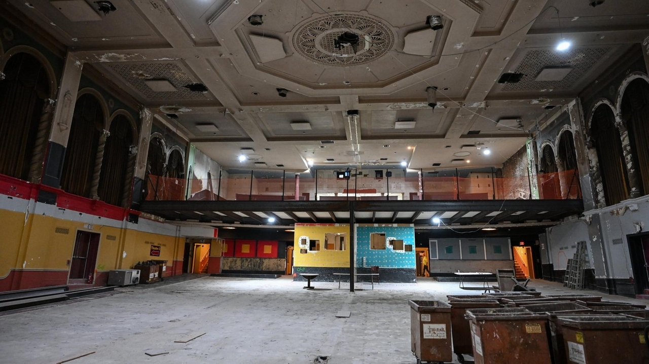 Roaring '20s relics revealed during Beacon Theater work - Newsday