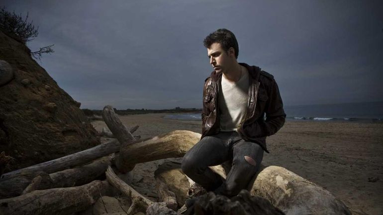 Long Island singer-songwriter Ryan Star will sing at the Walk...