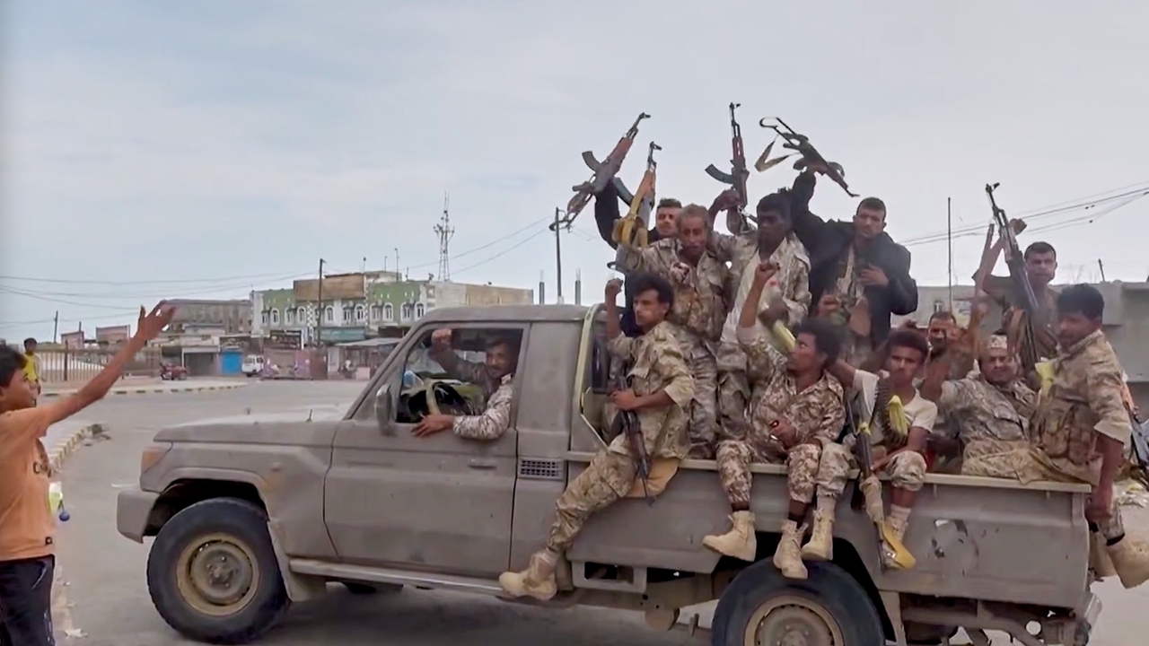 Iranian advisers helped Houthis seize Yemen's Red Sea coast in less ...