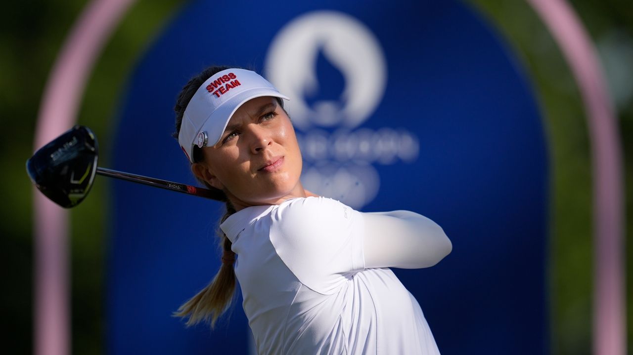 Swiss surprise in Olympic golf as Morgane Metraux takes the lead