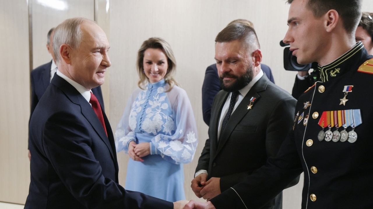 Russland Hält Dumawahl Inmitten Von Wirtschaftskrise Und Arbeitskräftemangel