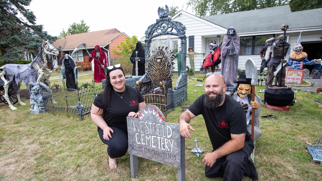 Mustsee houses decorated for Halloween on Long Island with elaborate