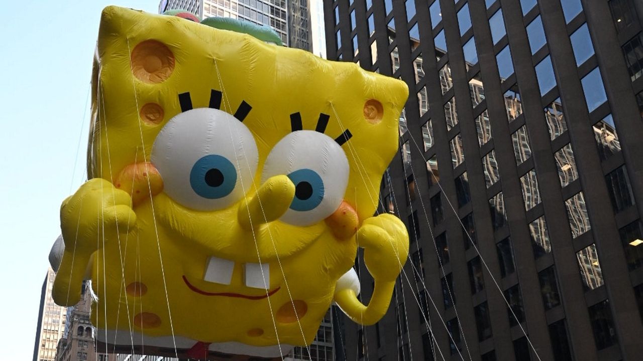 “梅西感恩节大游行2023将于本周在曼哈顿举行，参与的有Cher、SpongeBob和美国小姐”