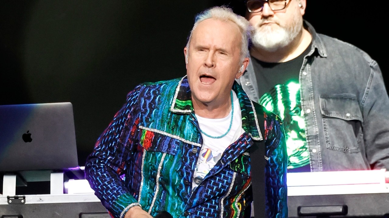 Howard Jones' '80s tour hits Northwell at Jones Beach Theater - Newsday