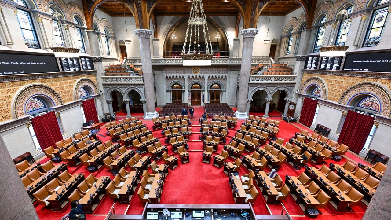 State Legislature returns to deal with late budget; another extender planned - Vimarsana News