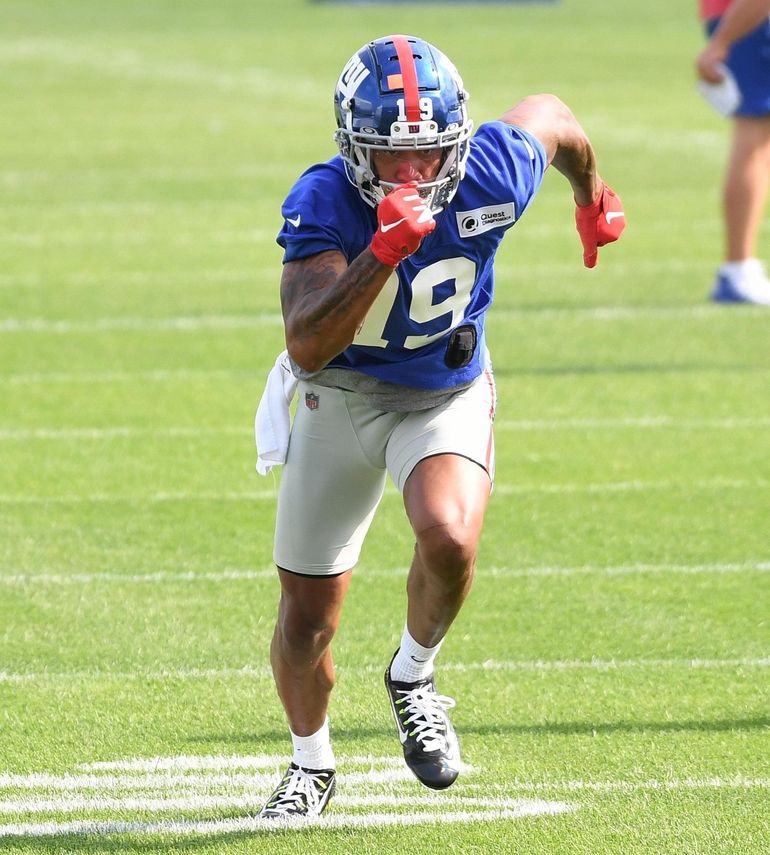 East Rutherford, New Jersey, USA. 30th July, 2019. New York Giants running  back Saquon Barkley (26) goes for a long run during training camp at the Quest  Diagnostics Training Center in East