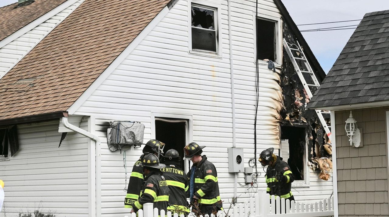 Woman killed in house fire in Levittown, Nassau police say Newsday
