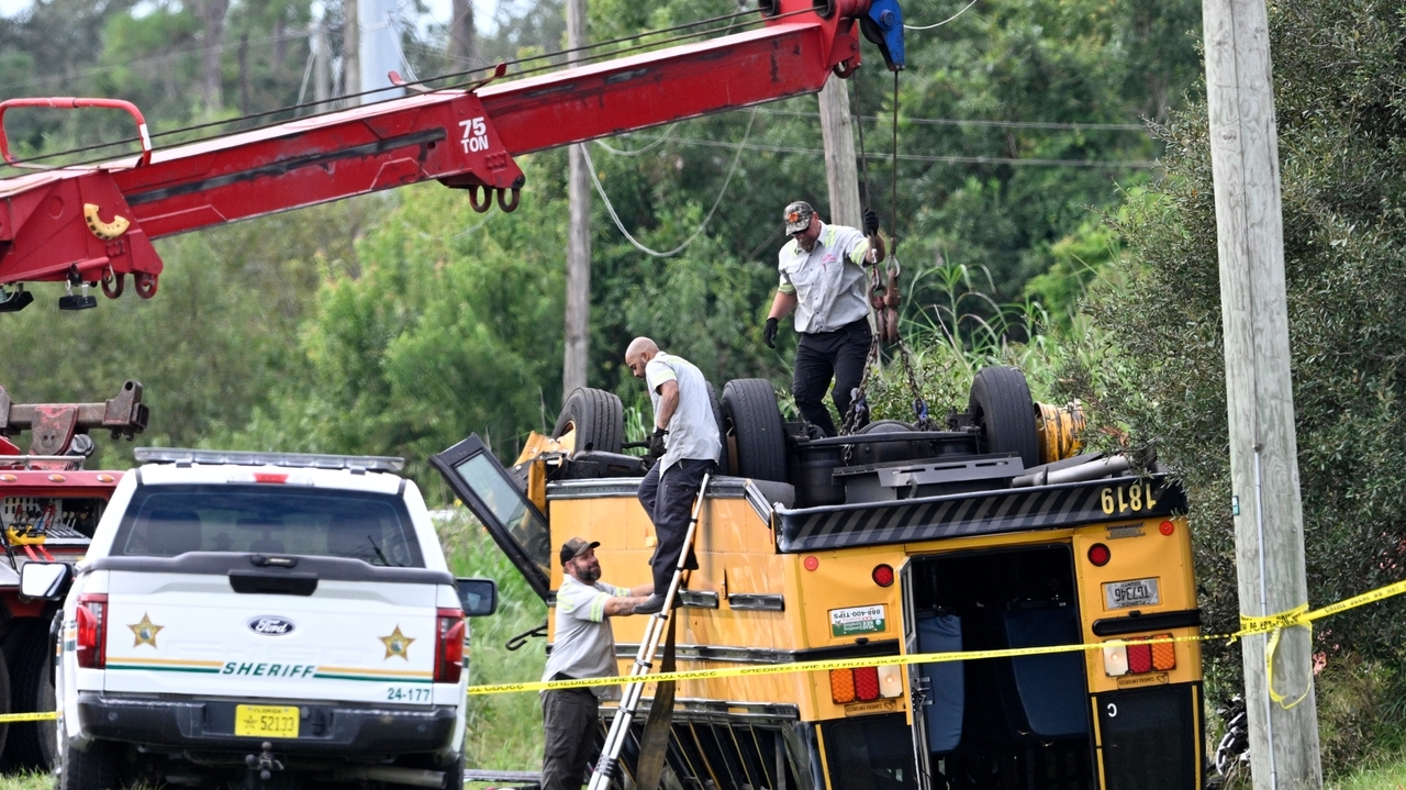 2 people killed, including a student, after Florida school bus rolls ...