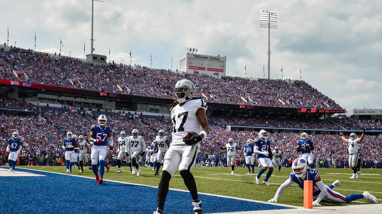 Raiders Week 14 snap counts vs Rams: Davante Adams plays full game