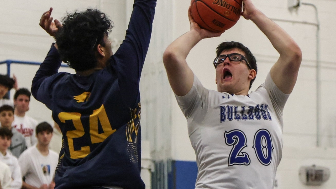 Nassau Class AA boys basketball quarterfinals: Jericho vs. Roslyn - Newsday