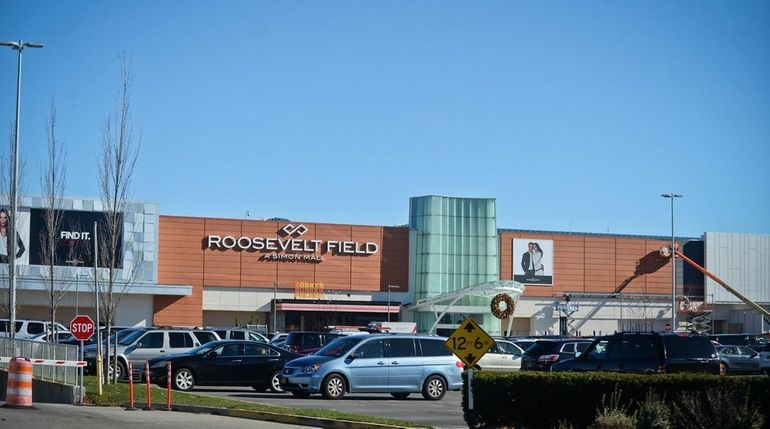 Nassau police increase patrols at Roosevelt Field mall amid rash of crimes