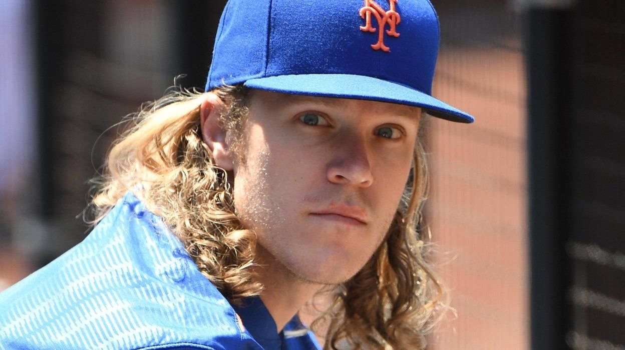 Noah Syndergaard played catch for the second straight day Wednesday