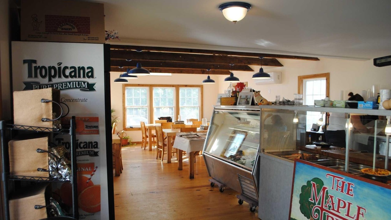 Maple Tree BBQ in Riverhead: Remodeled, reborn - Newsday