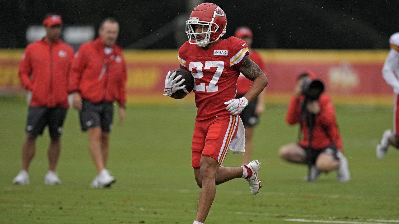 Chiefs TE Fortson relies on 'faith' amid uncertain future