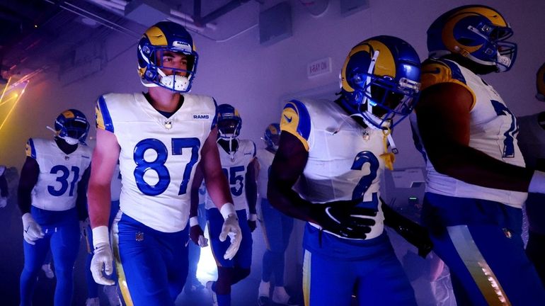 LOOK: Rams to wear all-yellow uniforms, Bucs to go all-red for TNF