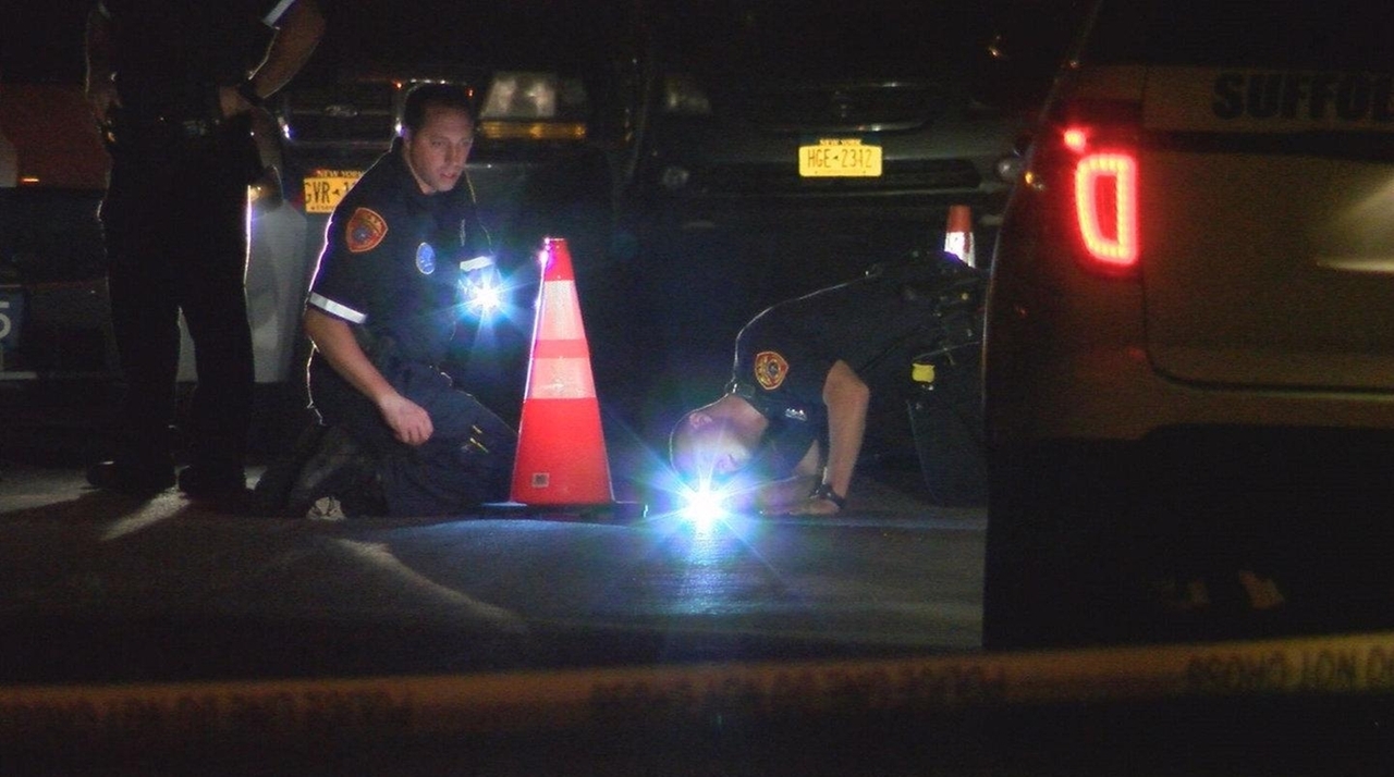 Suffolk police: Man shot twice in Wyandanch, survives - Newsday