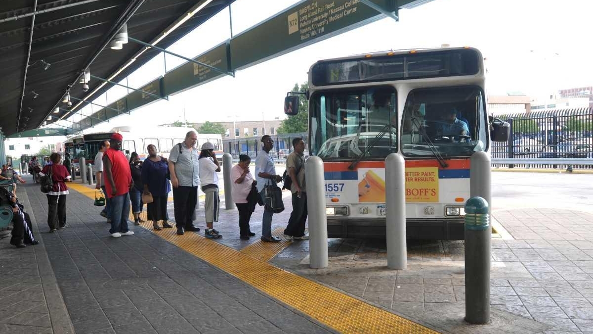 Drive a smart deal on LI Bus - Newsday