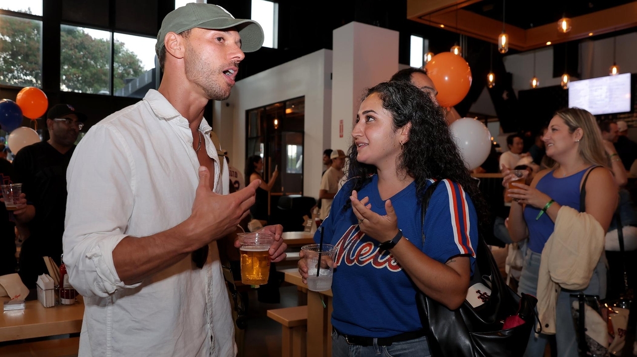 Was 'Singles Night Out' event at Mets' Citi Field a hit? We got the inside scoop.