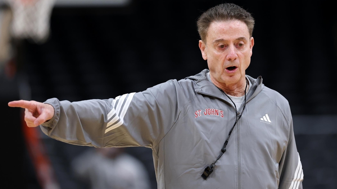 Pitino rounds out St. John's roster with 6-10 Hungarian Maronka