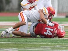 Chaminade's D'Agostino has 3 sacks, leads stout defense in win over SJB