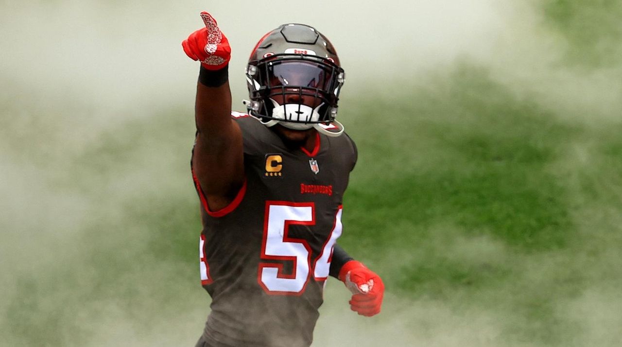 Did Bucs' Antoine Winfield Jr. mock Jameis Winston after injury?