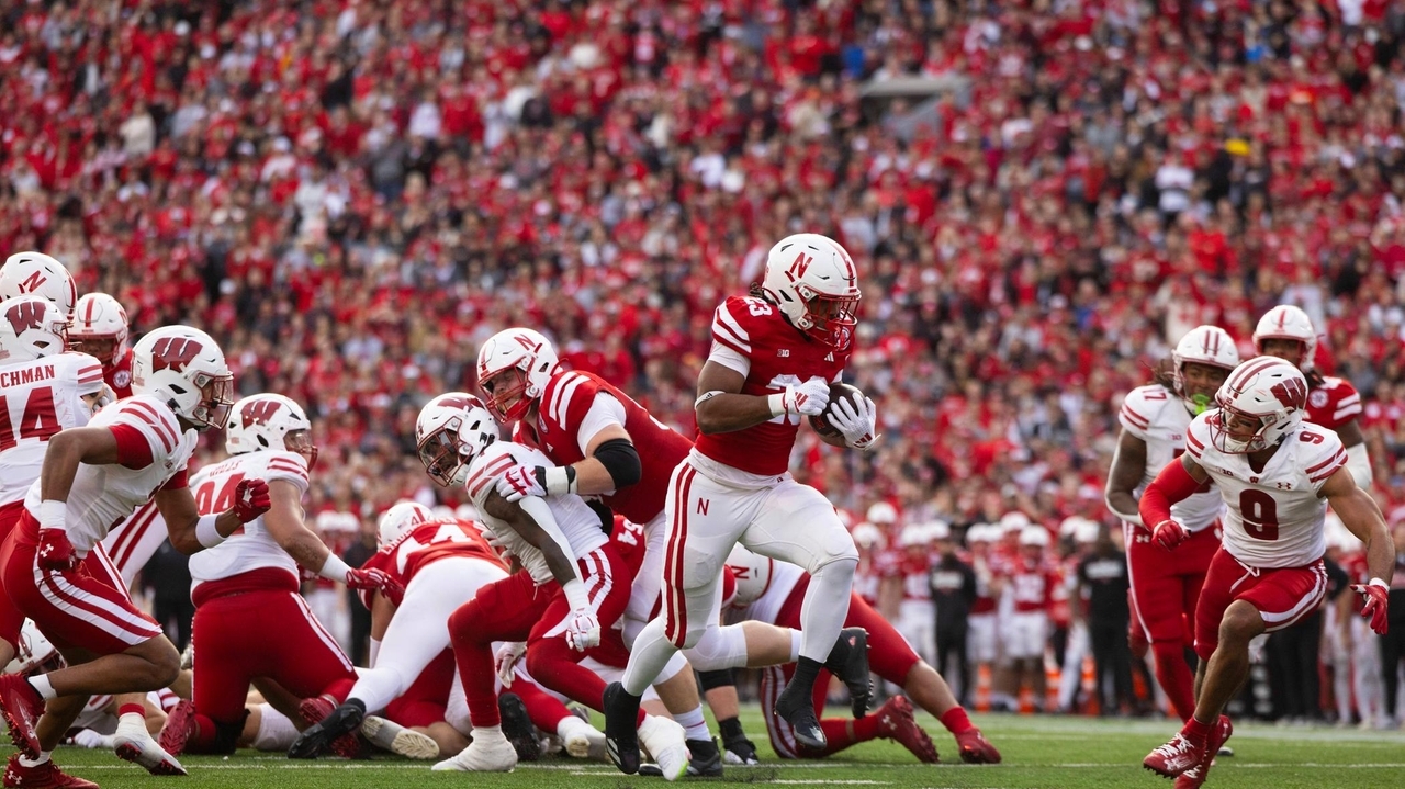 Huskers end Badgers' mastery over them, qualify to play in 1st bowl ...