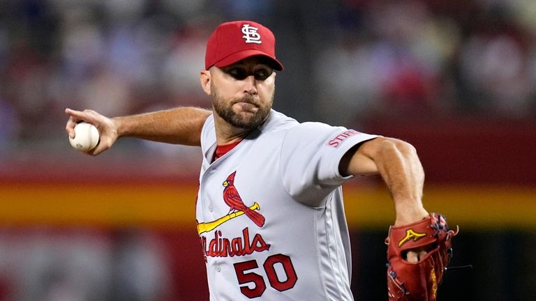 D-backs send off Cardinals' Adam Wainwright with check to charity