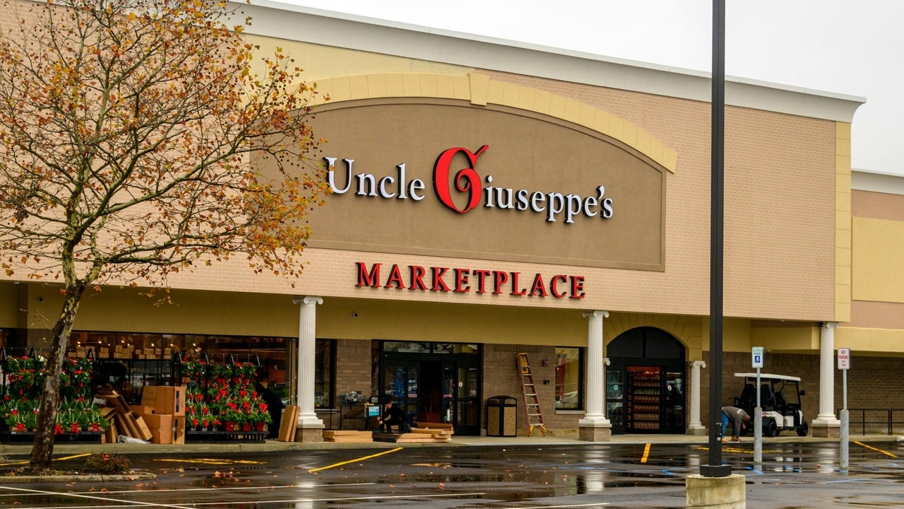 Uncle Giuseppe's to open new supermarket in Bohemia - Newsday