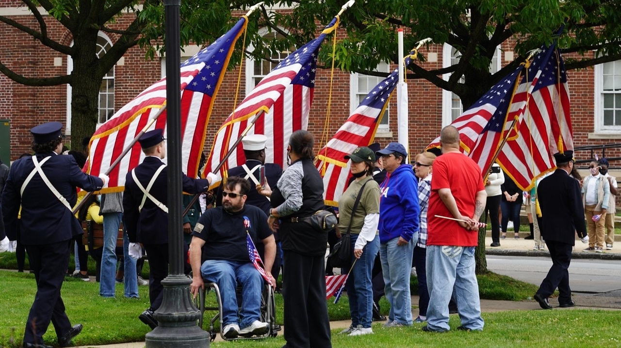 Memorial Day tribute to fallen veterans: Nassau, Suffolk to moment of silence - Vimarsana News