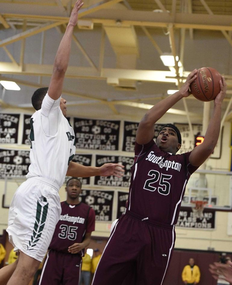 Brentwood tops Southampton in Suffolk overall boys basketball