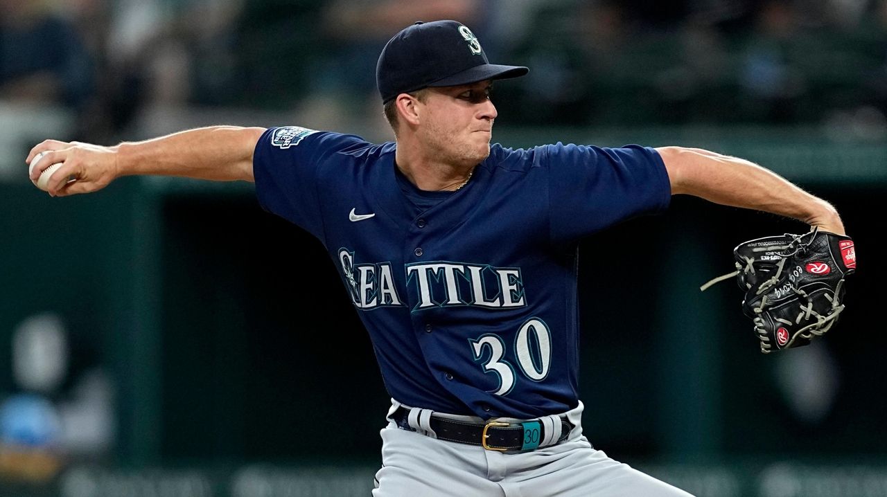 Mets acquire Trevor Gott from Mariners, who also unload Chris