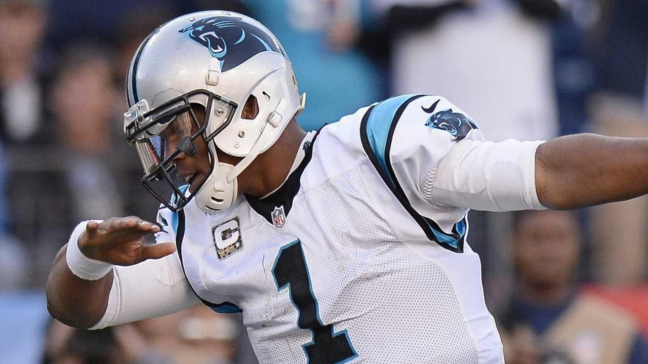 Cam Newton celebrates on Panthers logo after amazing TD run