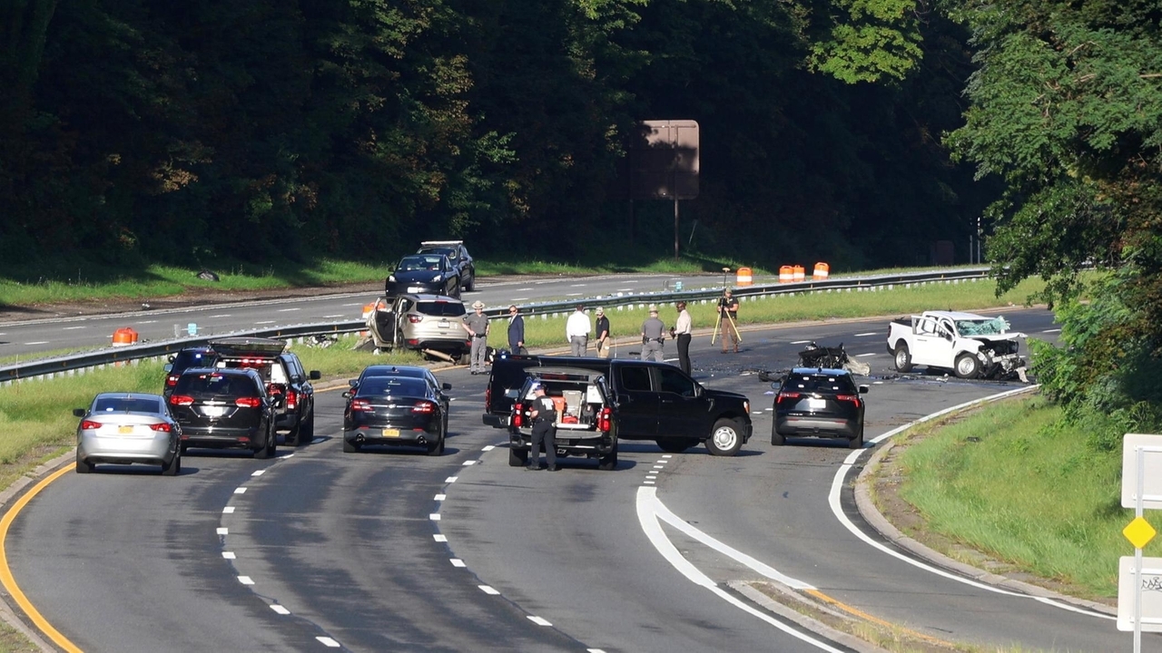 1 killed, 1 seriously hurt in wrong-way crash on Northern State Parkway