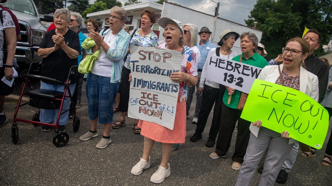 Interfaith rally protests deportation on Long Island - Newsday