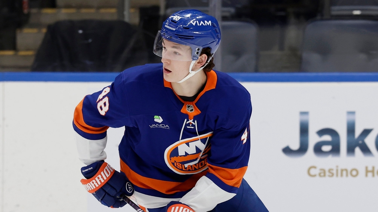 Matthew Schaefer's more focused on winning than Tuesday's homecoming against Toronto for Islanders