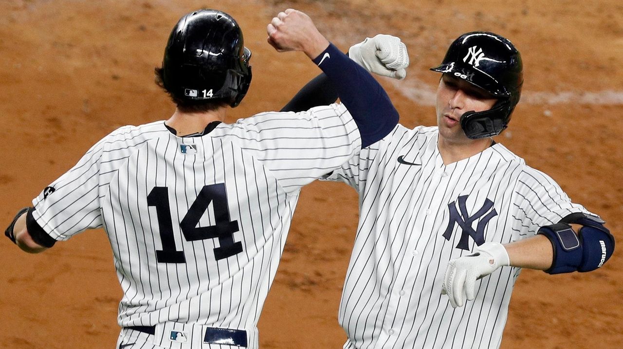 Kyle Higashioka's solo homer (9), 10/01/2022