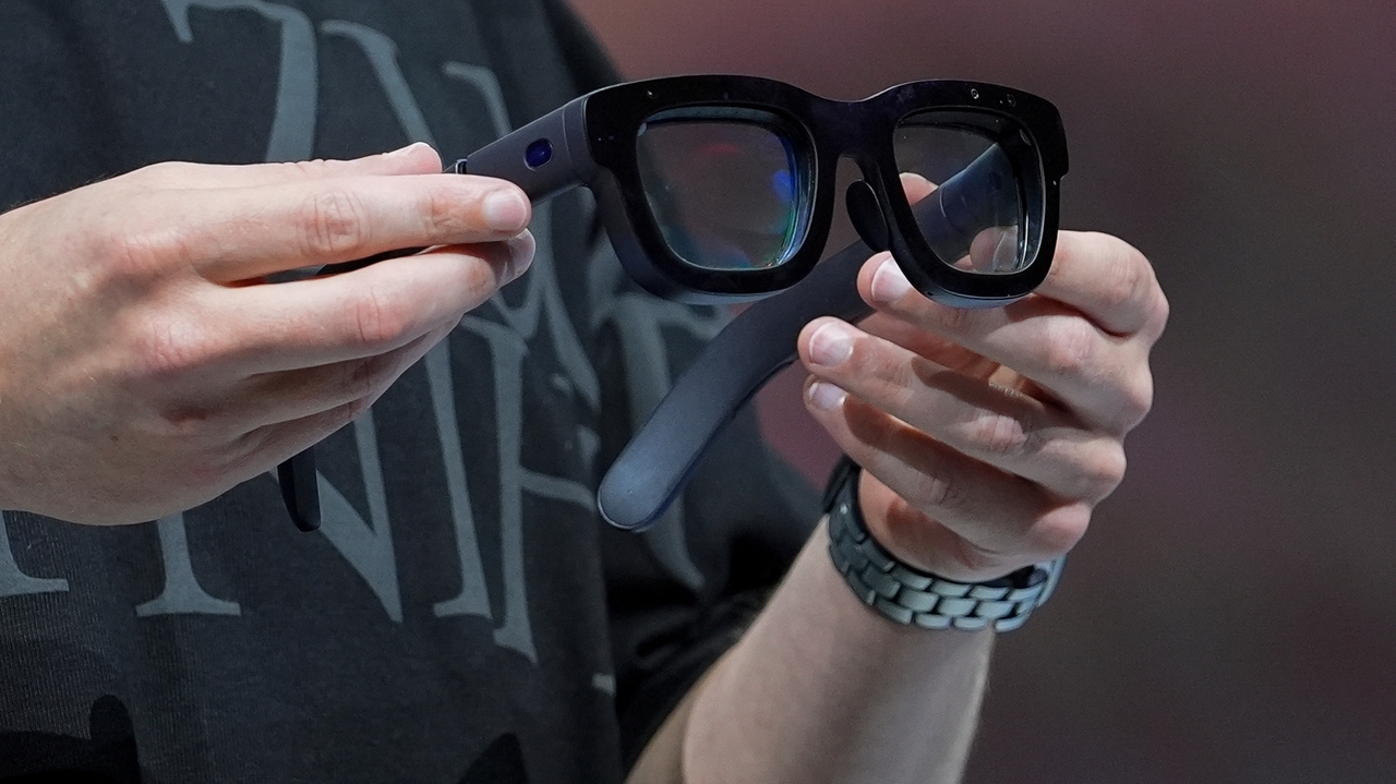 What to know about the Meta glasses the New Orleans attacker used to ...